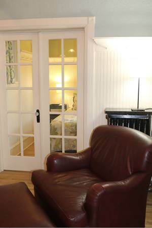 $1,725 / 1br - Mpls Boutique Apartment Fully Furnished (Uptown Mpls)63990383627906122