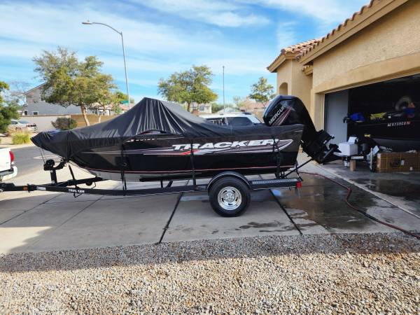 Tracker 2019 pro guide WT 165.deep V 1