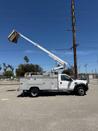 2008 Ford F-450 Altec - Photo 8