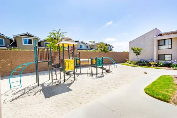 $2,035 / 1br - 615ft2 - One Bedroom in East Ventura63668270899075124