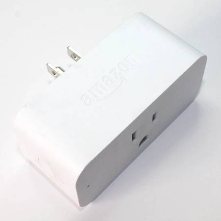 Amazon Smart AC Outlet Plug (Works with Alexa) 1
