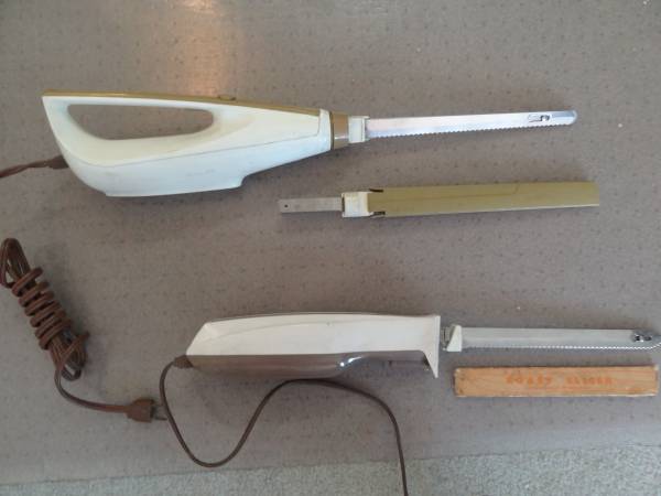 2 Electric Meat Craver, extra blade, Both for $5 1