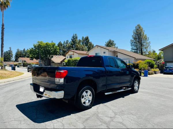 Toyota Tundra 2012 - $9,500 (Newark)63624035609857122