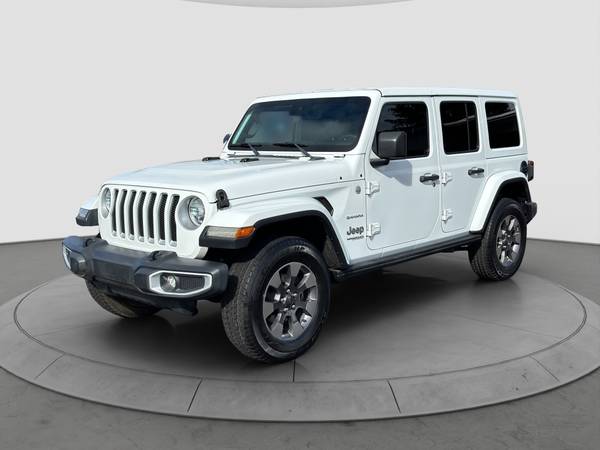 2019 Jeep Wrangler Unlimited Sahara Sport - $27,900 (Tacoma)63623616471425122