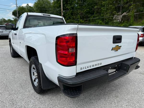 2014 Chevrolet Silverado 1500 LS - 4.3 V6 - 4WD - ¡Un solo dueño! ¡Cama larga! - $9.99563435981957121124