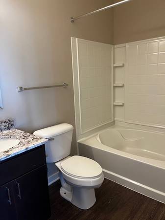 $1,416 / 1br - 705ft2 - Live Here, Brag Later!64020841652867123