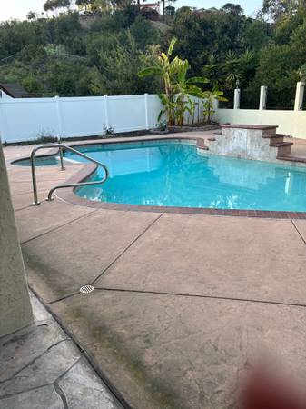 $1.500 / 1 habitación - Dormitorio principal en alquiler en casa grande (San Diego)63238154320641122