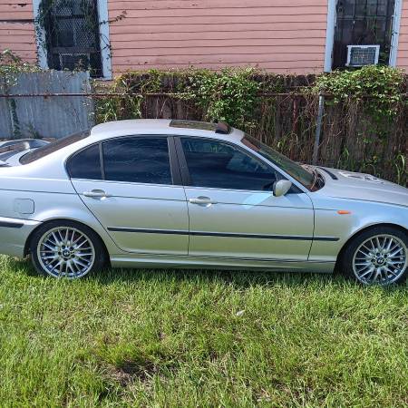 2003 330i 153 miles - $2,500 (New orleans)634389877158431218