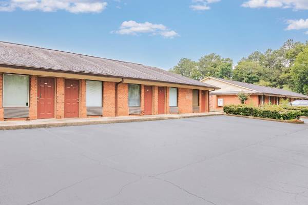 Short-term Leasing Available, Studio 1/BA, Situated in Marietta! 1