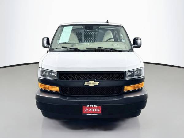 2020 Chevrolet Express - Photo 8