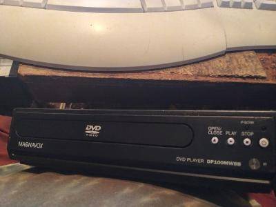 magnovox dvd player 1