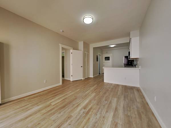 $2,095 / 1br - Beautifully Upgraded 1 Bedroom Just steps to Lake Merritt! (oakland lake merritt / grand)63873331858305120
