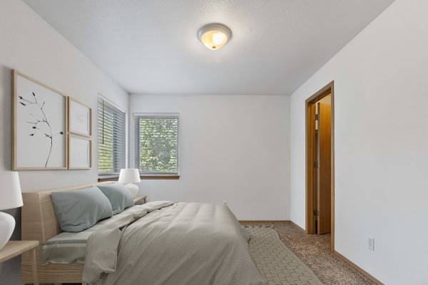 $1,455 / 2br - 960ft2 - 2 Bed/2 Bath, W/D, A/C, Large Patio, Walk-in Closet, Pet Friendly (Coeur d'Alene)63969876365186123