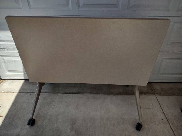 Table, tilt table, work table, desk 1