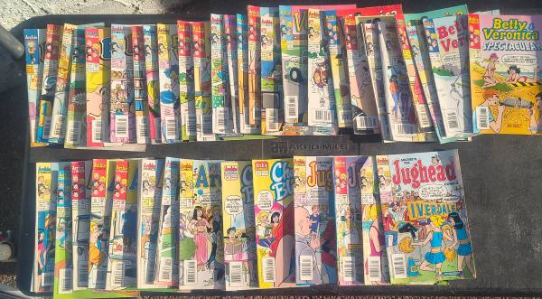 Archie & Friends Comic Books 40 Total from 1996-2001 1