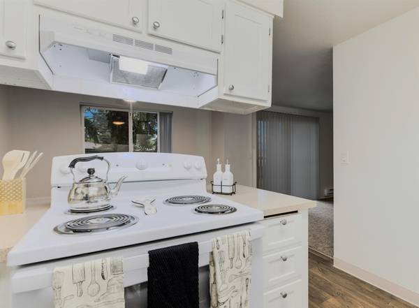 $1,450 / 2br - East Portland 2 Bed with WD Hookup in our Upscale Apartments (Rockwood Area)63870109673473124