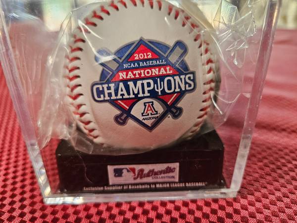 2012 Arizona University College World Series Baseball new 1