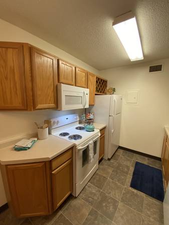 $1,258 / 1 hab - 680 pies² - Amplio departamento de una habitación "Bennett" con 1 mes gratis. (Lowertown)63868699590785123
