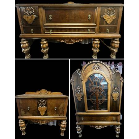 1930 Antique Sideboard, Buffet, China Cabinet Curio. Jacobean Revival 1