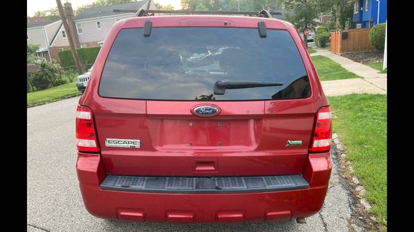 2010 Ford Escape 4x4 - $5.500 (Westchester, NY)63436938858883124