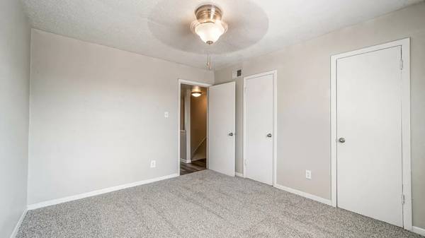 $1,200 / 2br - 930ft2 - 👻🎃 Spooktacular Look & Lease Special! 🎃👻 (Houston)63924171038722122