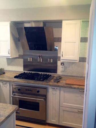 $1,350 / 2br - 1400ft2 - Furnished 1 Bedroom in Oakmore House - Bay Views & Nature (oakland hills / mills)64030487113729123