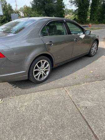 2010 FORD FUSION SE 2.5L AUTOMATIC CLEAN & RELIABLE - $2,600 (Puy/SoHill/Sumner/Tacoma)63477150974851121