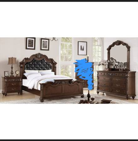 Aichele King Bedroom Set 🌱 1