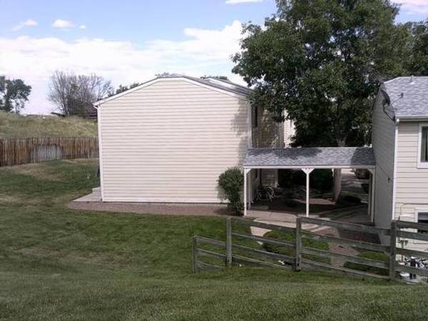 $1,399 / 2br - 780ft2 - Lovely 2-bedroom Townhouse... Waiting for You to Make it Home! (Lakewood)63962794887299121