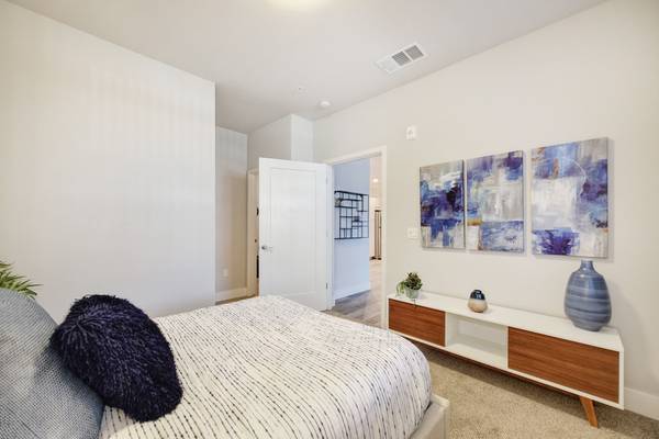 $2,225 / 2br - 1105ft2 - Two Bedroom - Move IN READY! Call now for an amazing special! (Manteca CA)63970305987202120