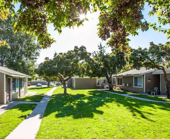 $1,632 / 1br - 496ft2 - The heart of modern living beats here: Dive into our 1 BR. (Wenatchee - Valley North Shopping Center)63894342319746124