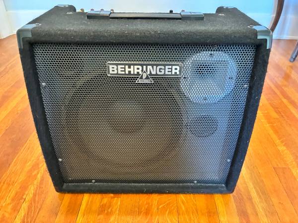 Behringer Ultratone K1800FX Keyboard Amp - musical instruments
