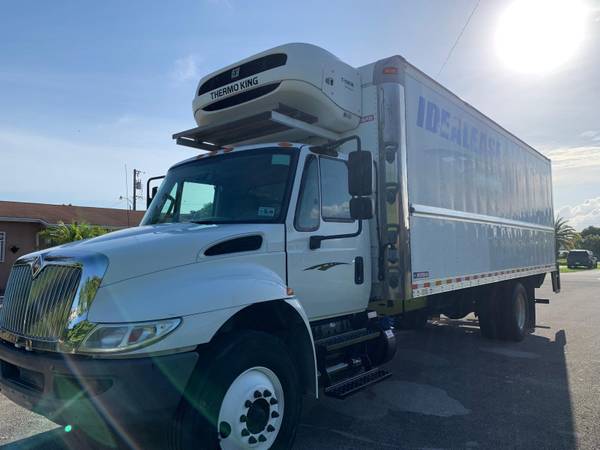 2018 International 4300 26-feet Truck - $27,999 (Miami)63485844262273122
