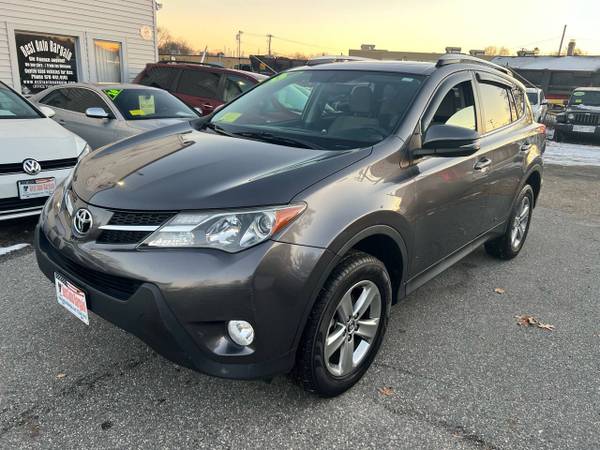 2015 TOYOTA RAV4 XLE AWD, EFICIENTE EN COMBUSTIBLE, CÁMARA DE REVERSA, ENTRADA REMOTA, POTENCIA - $16,995 (Lowell MA 978-761-5843)63615352637955121