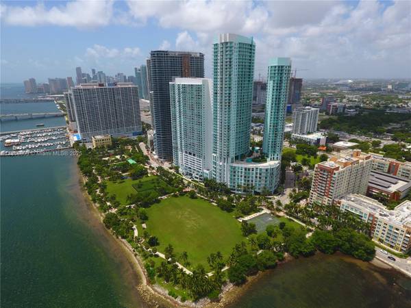 $5,900 / 3br - 1494ft2 - Spectacular 3 Bedroom Condo at Quantum on the Bay, Miami (Miami)64002014198913120