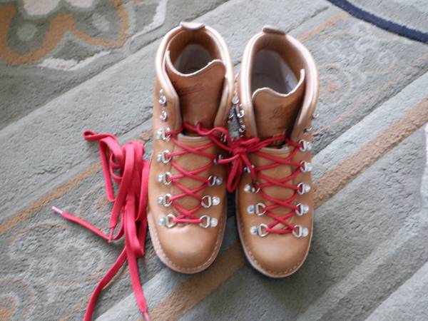 Danner Mountain Light Cascade #31544 10EE New 1