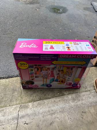 New 30+Pieces Barbie Closet - $35 (Trotwood)634439111527691214