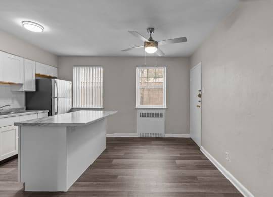 $870 / 1br - 540ft2 - Hardwood Floors, 1/bd, In St. Louis (5927 Suson Pl, St. Louis, MO)63924425163779122