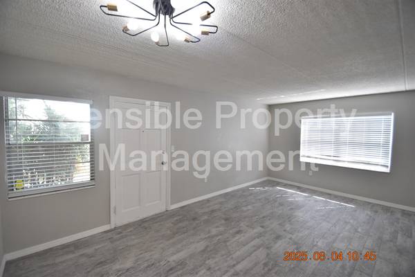 $1,645 / 2br - 1028ft2 - 306 Danube Ave #1 ~ LOCATION, LOCATION, LOCATION ~ updated, cozy, (DAVIS ISLANDS)63991086017283123