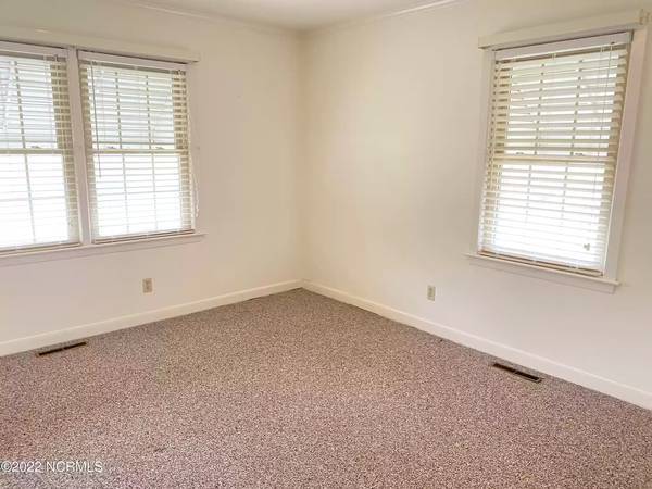 $500 / 4br - Room for rent. $500 a month. Utilities included (Hamilton)63948356090883123