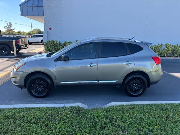 2014 Nissan Rouge Select - Clean Carfax - 129k miles 1