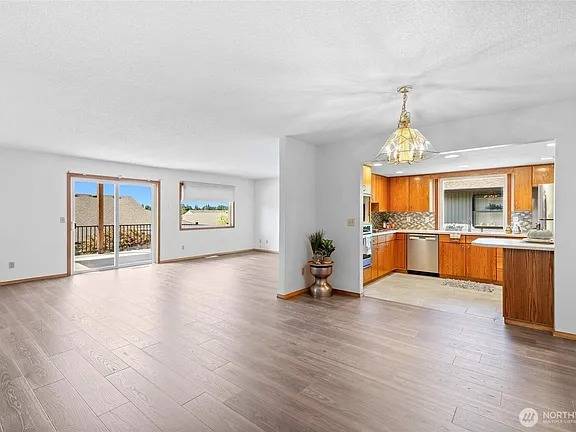 $1,720 / 2br - 1470ft2 - Move In Ready (Vancouver)63999315070979122