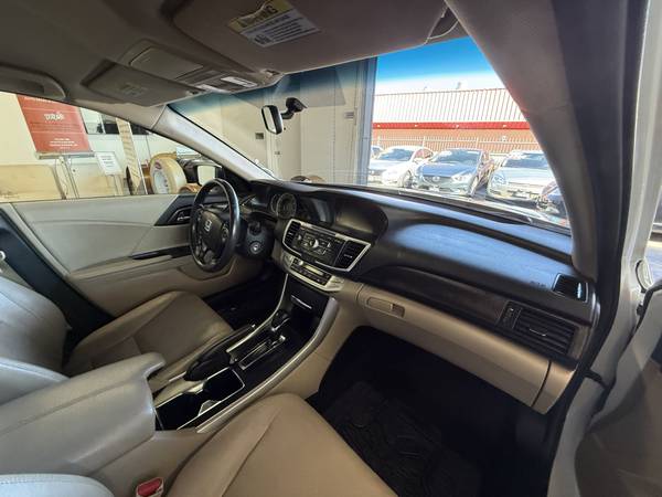 2014 HONDA ACCORD WHITE $4500 DOWN FOR NO CREDIT CHECK FINANCING - $4,500 (fairfield / vacaville)63487845883905124