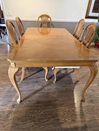 Furniture & Art 1