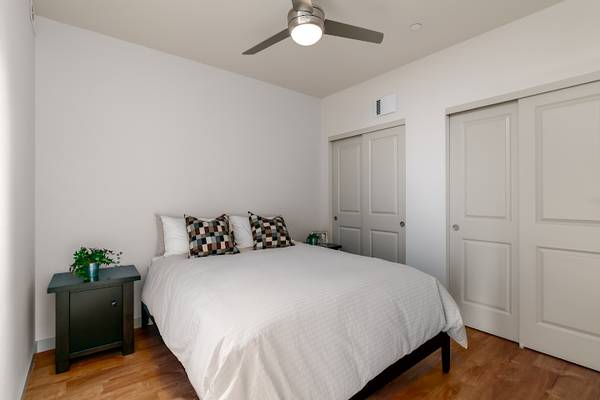 $1,550 / 1br - Find Your Fur-ever Home Here @ The Alexander! (SE Portland, E Burnside, Kerns)63999452459778124
