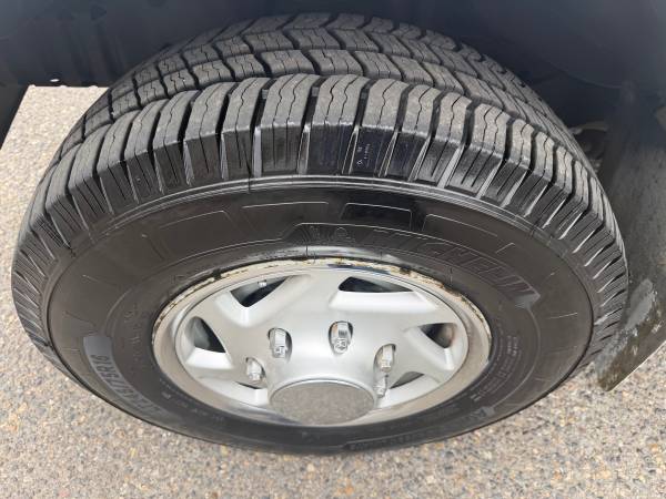 2007 Ford E-Series E-250 - Photo 13