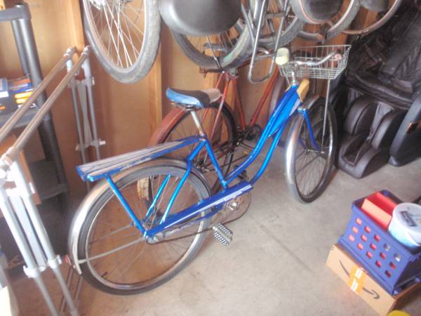 Rollfast Vintage Bicicleta Azul para Mujer, ¡Te Encantará Esta Bicicleta! - $450 (Oceanside, CA.)63471142780801122
