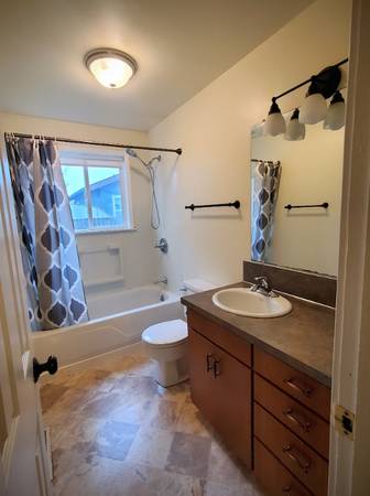 $1470.00 / 2br - 1060ft2 - Large 2 Bedroom with Work Studio63697245550979124