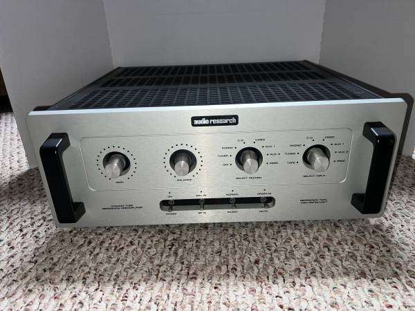 Audio Research Reference Two MkII Tube Stereo Preamplifier 1
