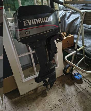 Evenrude Boat Motor 1